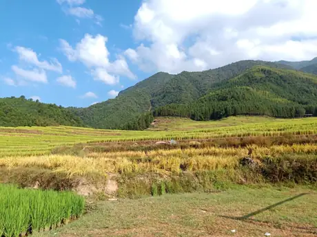 连山壮族瑶族自治县 · Lianshan Zhuang and Yao Autonomous County
