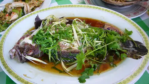 蒸鱼 · Xiantao Rice-Meal Steamed Fish