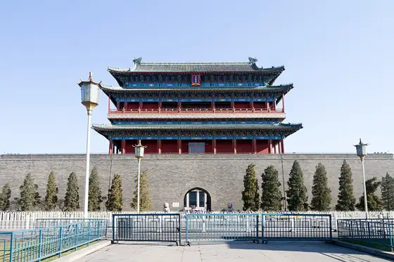 Qianmen · 前门