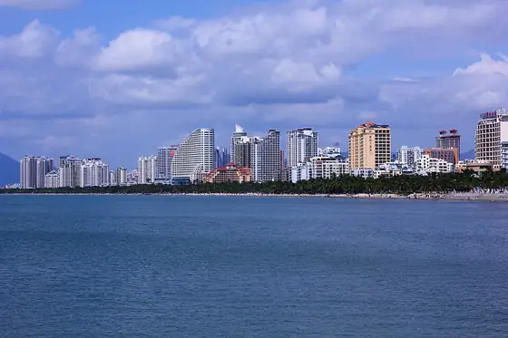 Sanya Bay · 三亚湾
