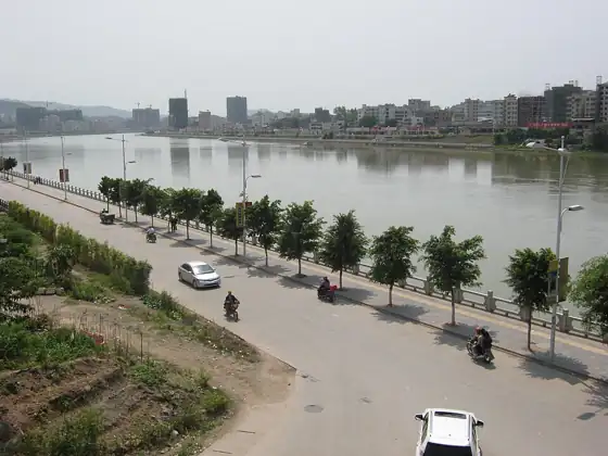 龙川县 · Longchuan County