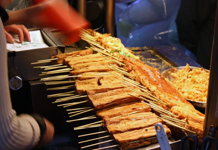 Photograph of Shenkeng Stinky Tofu (深坑臭豆腐).