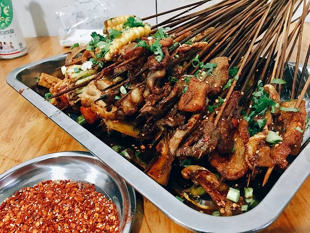 Photograph of Fried skewers (油炸串串).