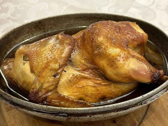 Photograph of Beggar's chicken (叫花鸡).