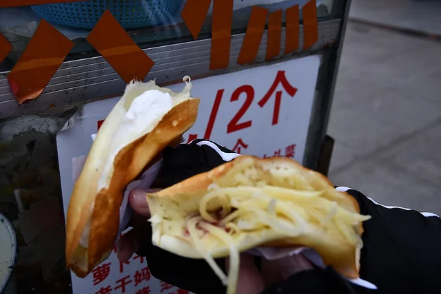 Photograph of Egg pancakes (蛋烘糕).