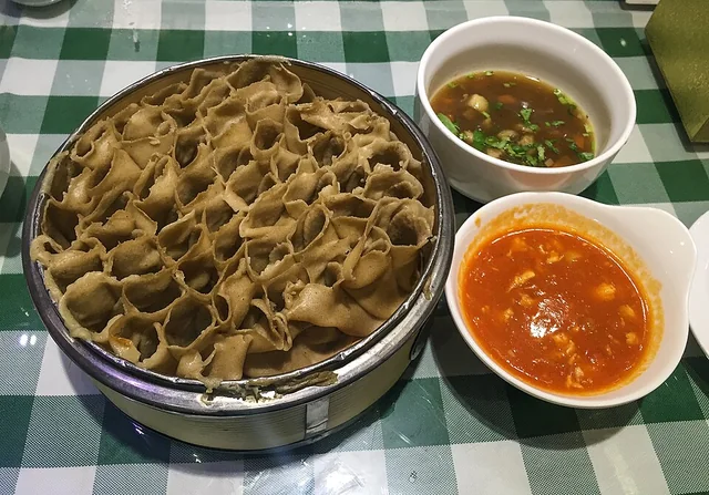 Photograph of Oat-dough kaolaolao (莜面栲栳栳).