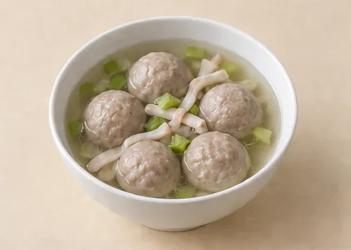 Yongding Beef Balls (永定牛肉丸): Smooth compact round balls distinguish Yongding from the irregular Zherong morsels. AI dish illustration.