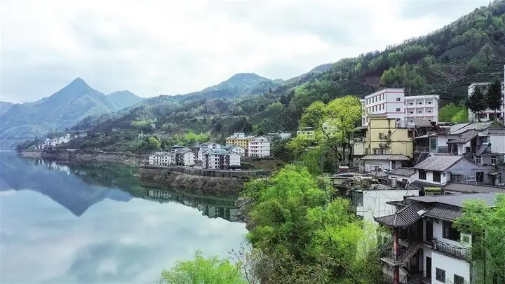 Huangu Tea Town (焕古茶镇)