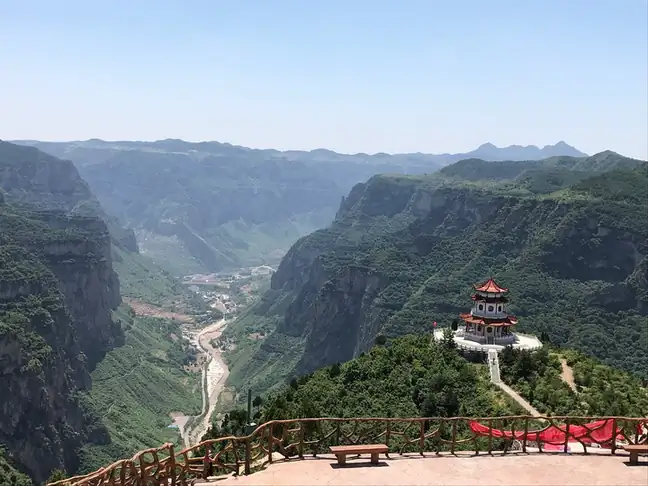 Baquan Gorge (太行山八泉峡)