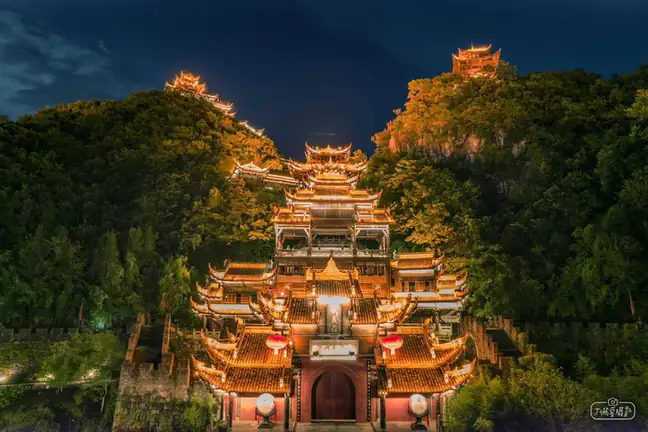 Chiyou Jiuli City (蚩尤九黎城)