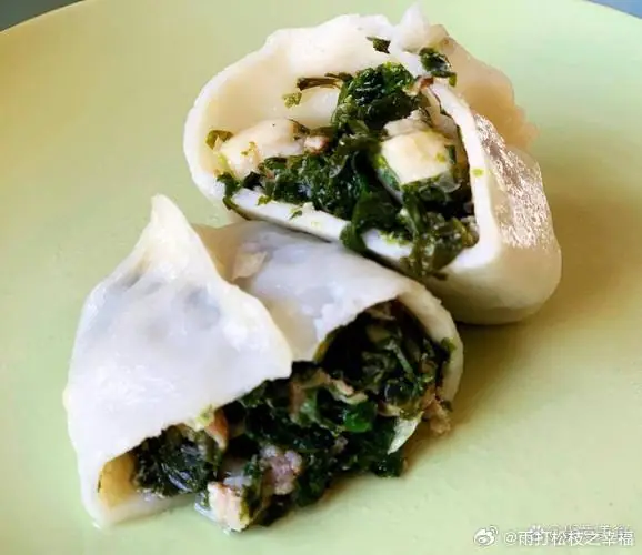 Changdao Seaweed Steamed Buns (长岛海菜包) — dish photograph