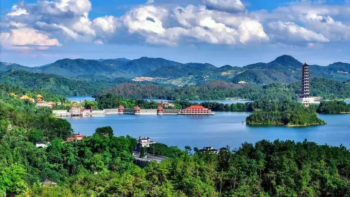 Daoguanhe Scenic Area (道观河)