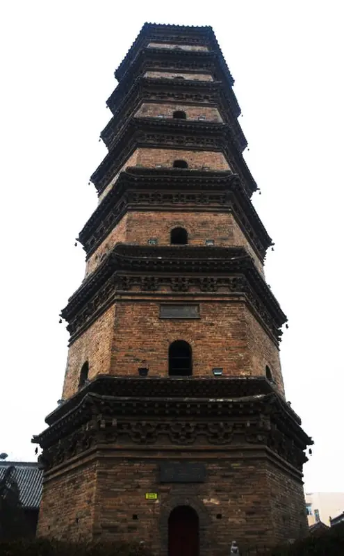Yanjin County (延津县) — representative view · 延津大觉寺万寿塔