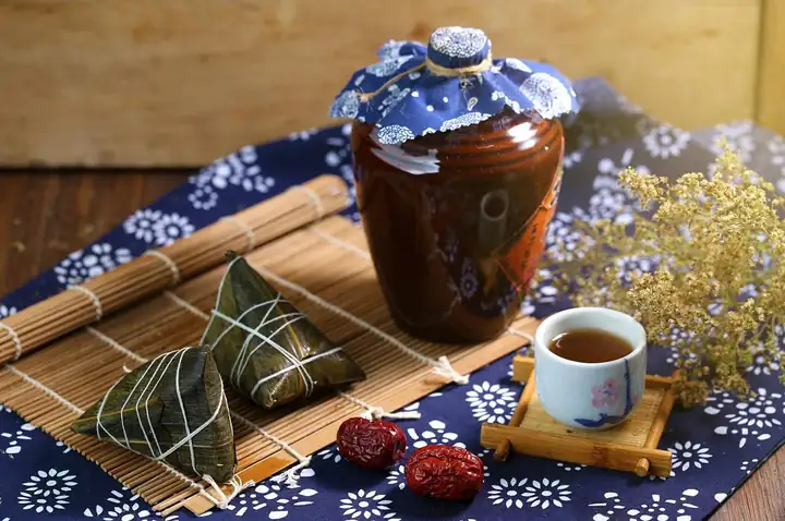 Xiangyang Yellow Rice Wine (襄阳黄酒) — dish photograph