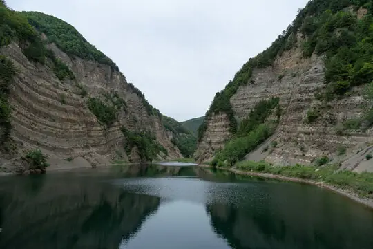 Laolongtan Gorge in Jingyuan (老龙潭)