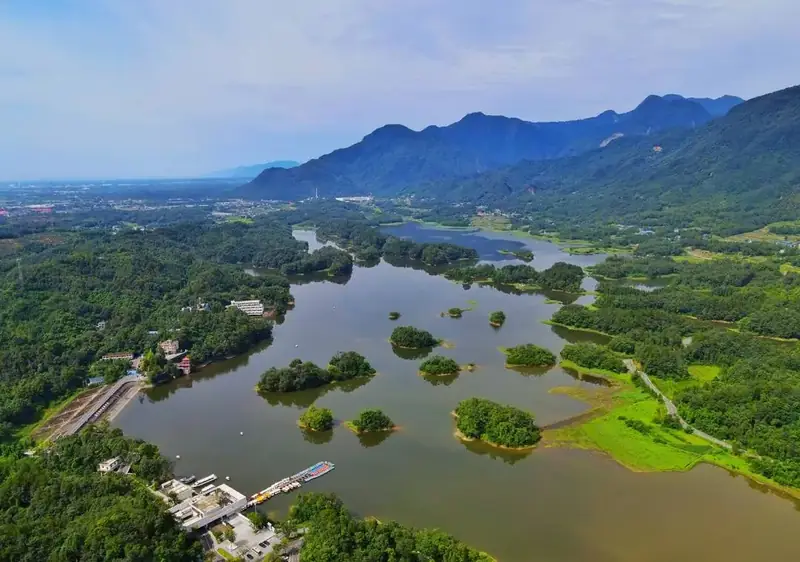 Anzhou District (安州区) — representative view · 安州区湖泊田园
