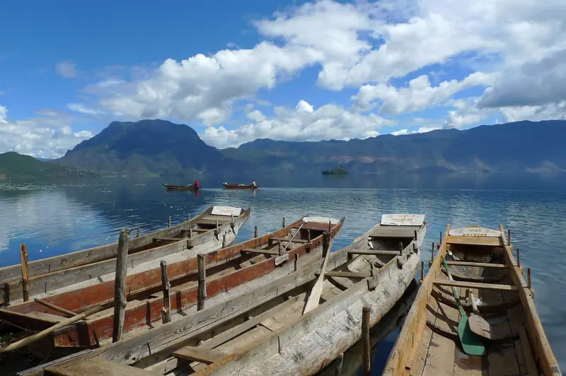 Lugu Lake Yunnan Side (泸沽湖云南段)