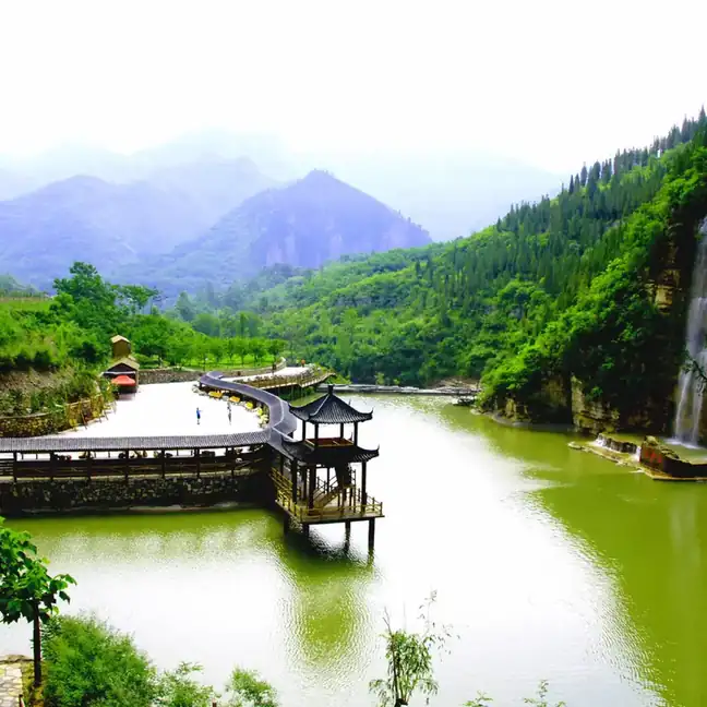 Huanghua Stream (黄花溪)