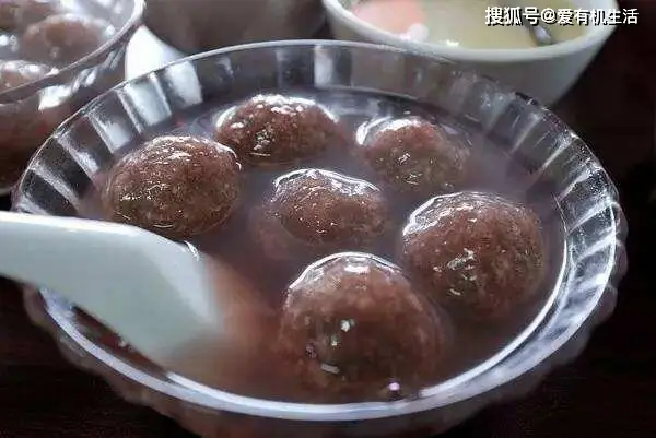 Jianhu Lotus Root Starch Balls (建湖藕粉圆子) — dish photograph
