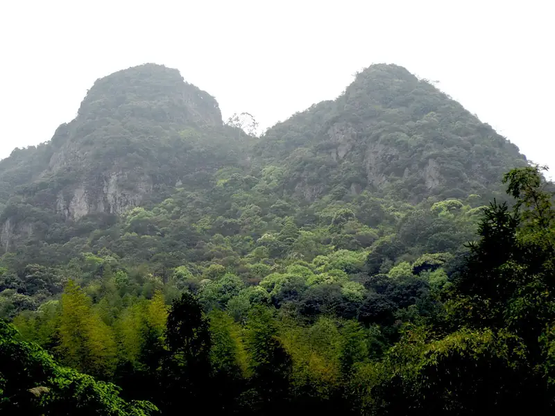 Shuangru Twin Peaks (双乳峰)
