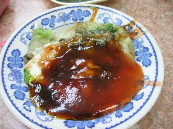 Lukang Oyster Omelet (鹿港蚵仔煎) — dish photograph