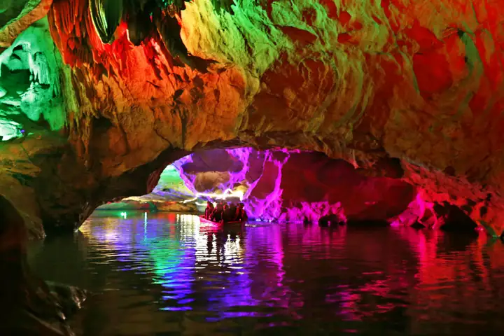 Foye Cave (佛爷洞)