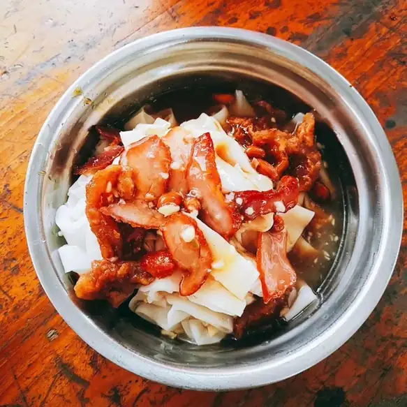 Donglong Sour Rice Noodles (东龙酸粉) — dish photograph