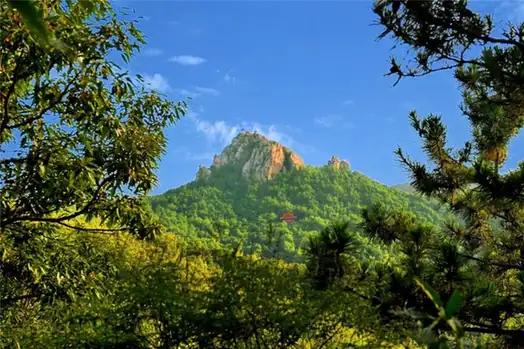 Laizhou (莱州市) — representative view · 莱州市山地林景