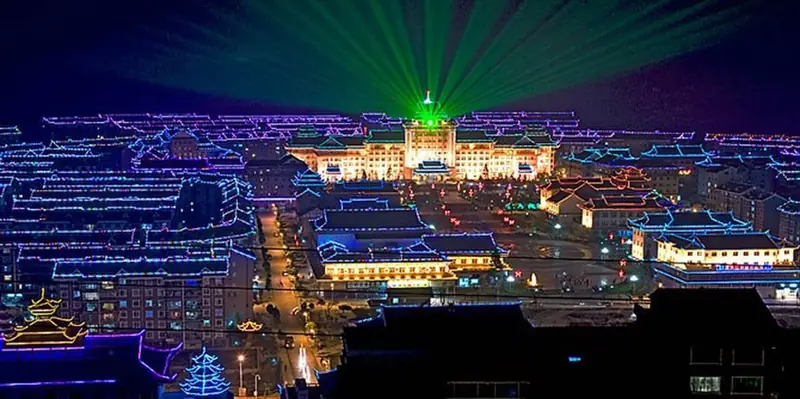 Jianhe County (剑河县) — representative view · 夜间灯光中的县城街区