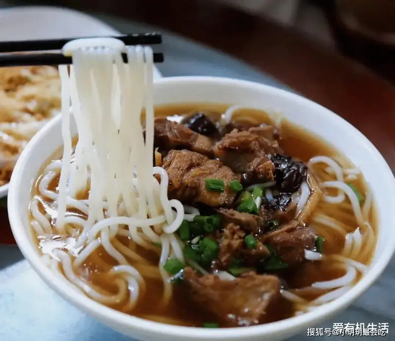 Enping Pressed Rice Noodles (恩平濑粉) — dish photograph