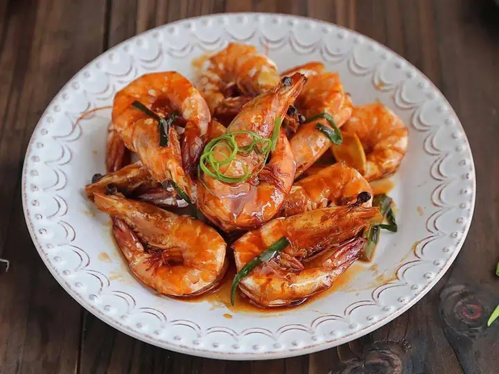Red-Braised Prawns (红烧大虾) — dish photograph