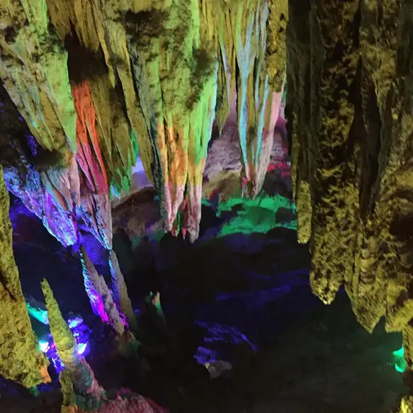 Meishan Longgong Cave (梅山龙宫)