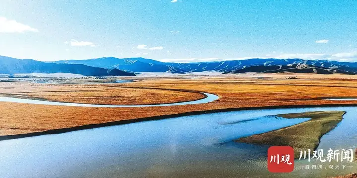 Hongyuan Moon Bay (红原月亮湾)