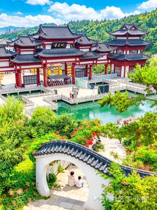 Weihai Huaxia City (威海华夏城)
