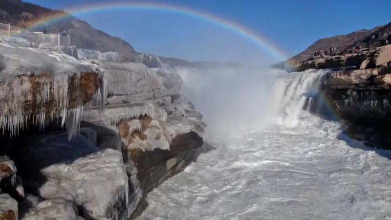 Hukou Waterfall on the Shanxi Side (黄河壶口瀑布(山西侧))