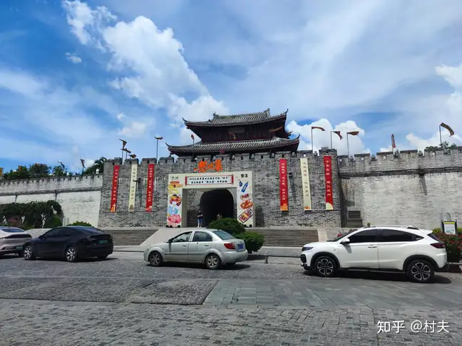 Yazhou Old Town (崖州古城)
