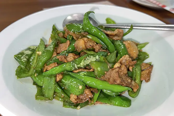 Stir-Fried Pork with Fresh Chilli (小炒肉) — dish photograph