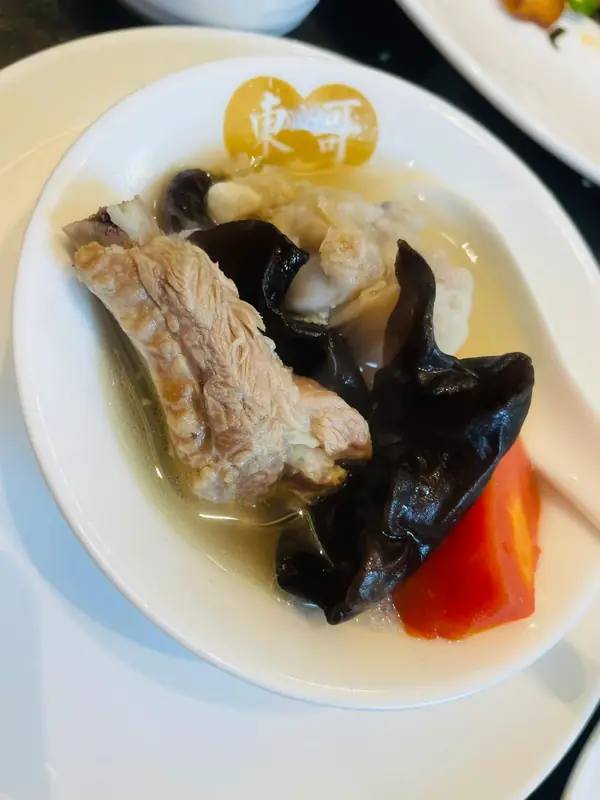 Steamed Basin Stew (蒸盆子) — dish photograph