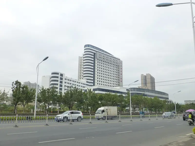 Longhai District (龙海区) — representative view · 龙海区城市道路与楼房