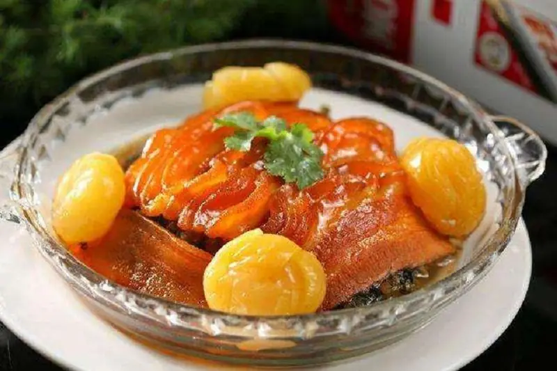 Steamed Pork Belly with Carved Plums (雕梅扣肉) — dish photograph