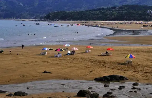 Yuliao Beach (渔寮沙滩)