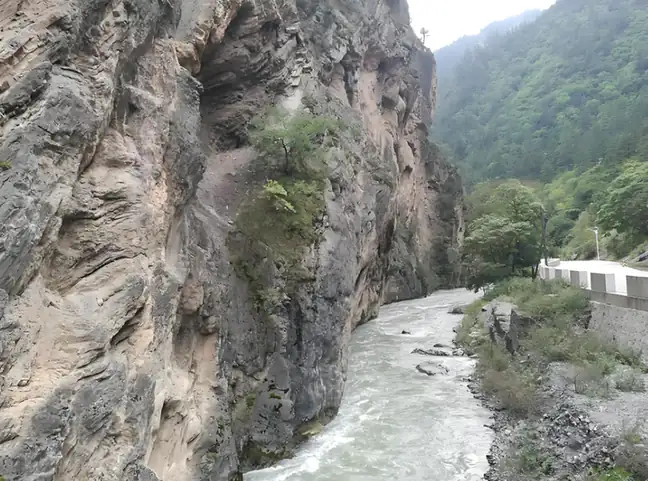 Lazikou Pass (腊子口)