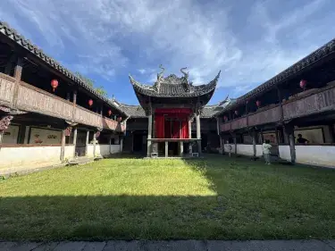 Chongren Ancient Town (崇仁古镇)