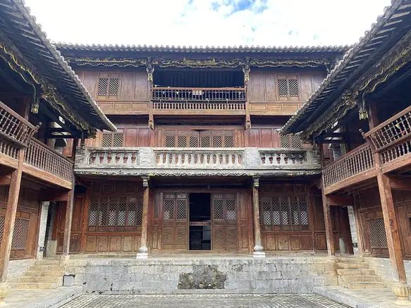 Xiushan Hill (秀山)