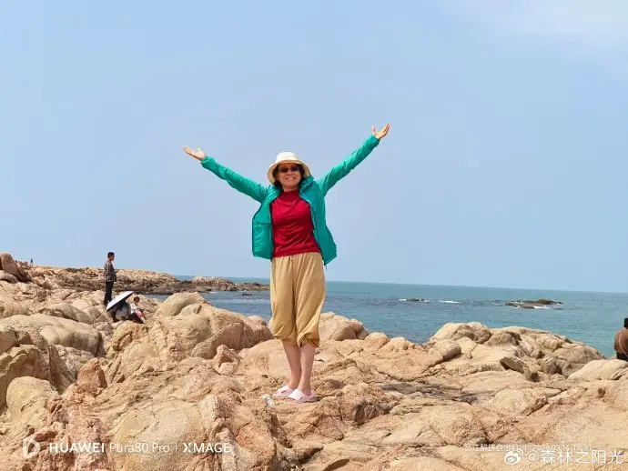 Qizi Bay (棋子湾)