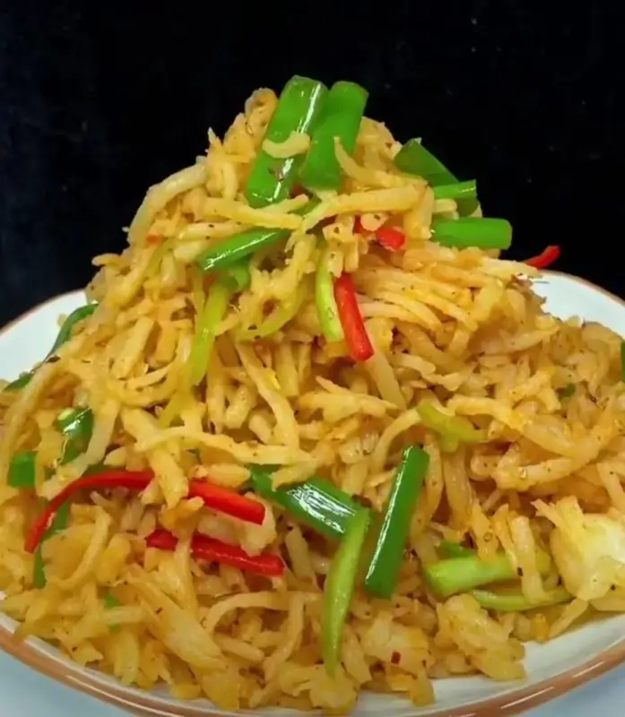 Steamed Grated Potato (洋芋擦擦) — dish photograph