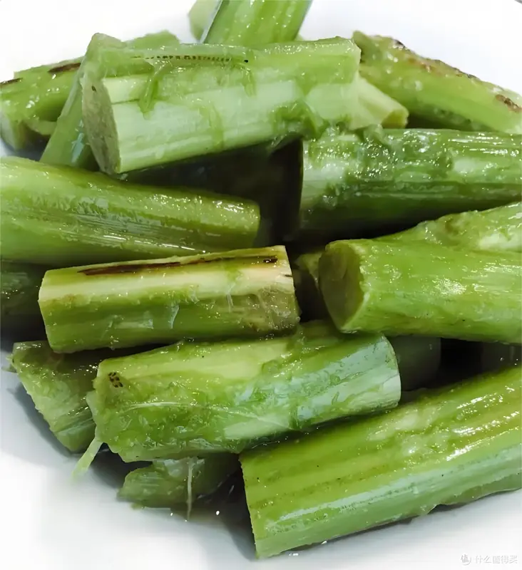 Fermented Amaranth Stems (霉苋菜梗) — dish photograph