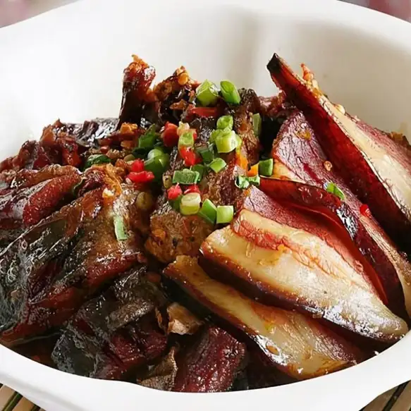 Steamed Cured Meat Platter (腊味合蒸) — dish photograph