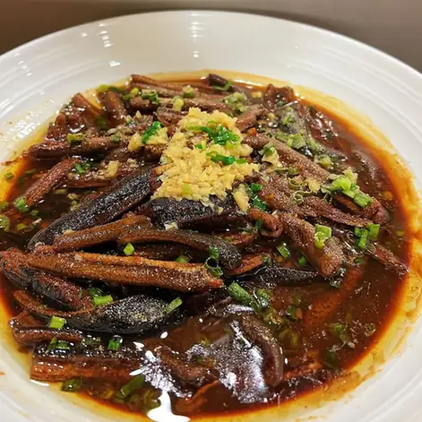 Shredded Eel in Thick Sauce (烂糊鳝丝) — dish photograph