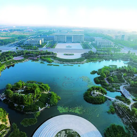 Qiuxian (邱县) — representative view · 城区湖泊公园航拍
